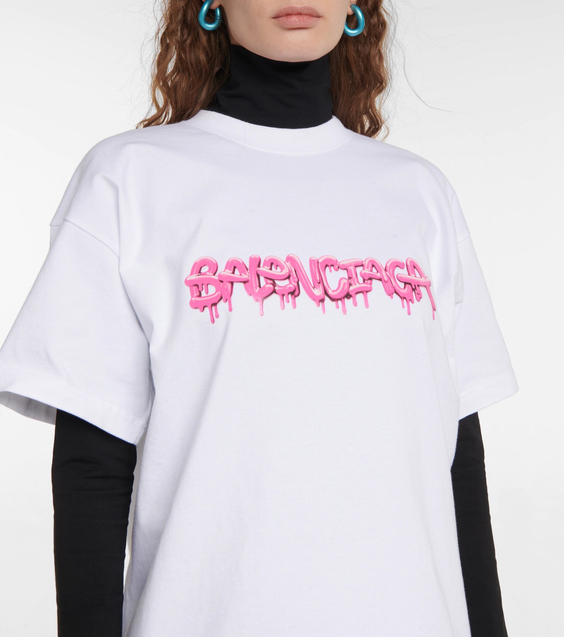 BALENCIAGA: t-shirt with contrasting graffiti logo - White